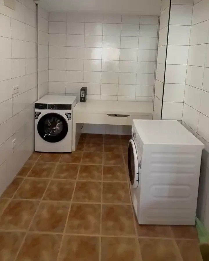 Lavandería de Casa Vera con lavadoras y secadoras